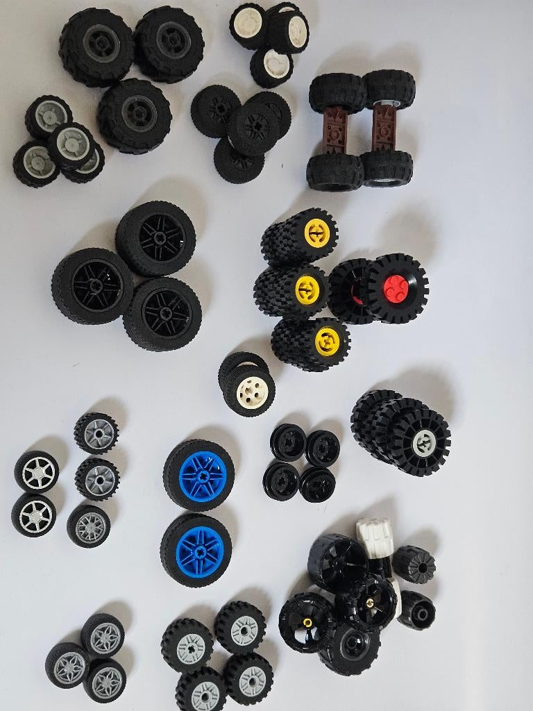 Partij Lego wielen banden ruim 0,5 kilo, Ophalen of Verzenden, Gebruikt, Losse stenen, Lego