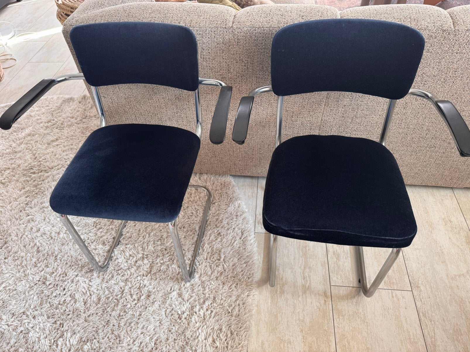 2 vintage stoelen met armleuningen, Huis en Inrichting, Ophalen