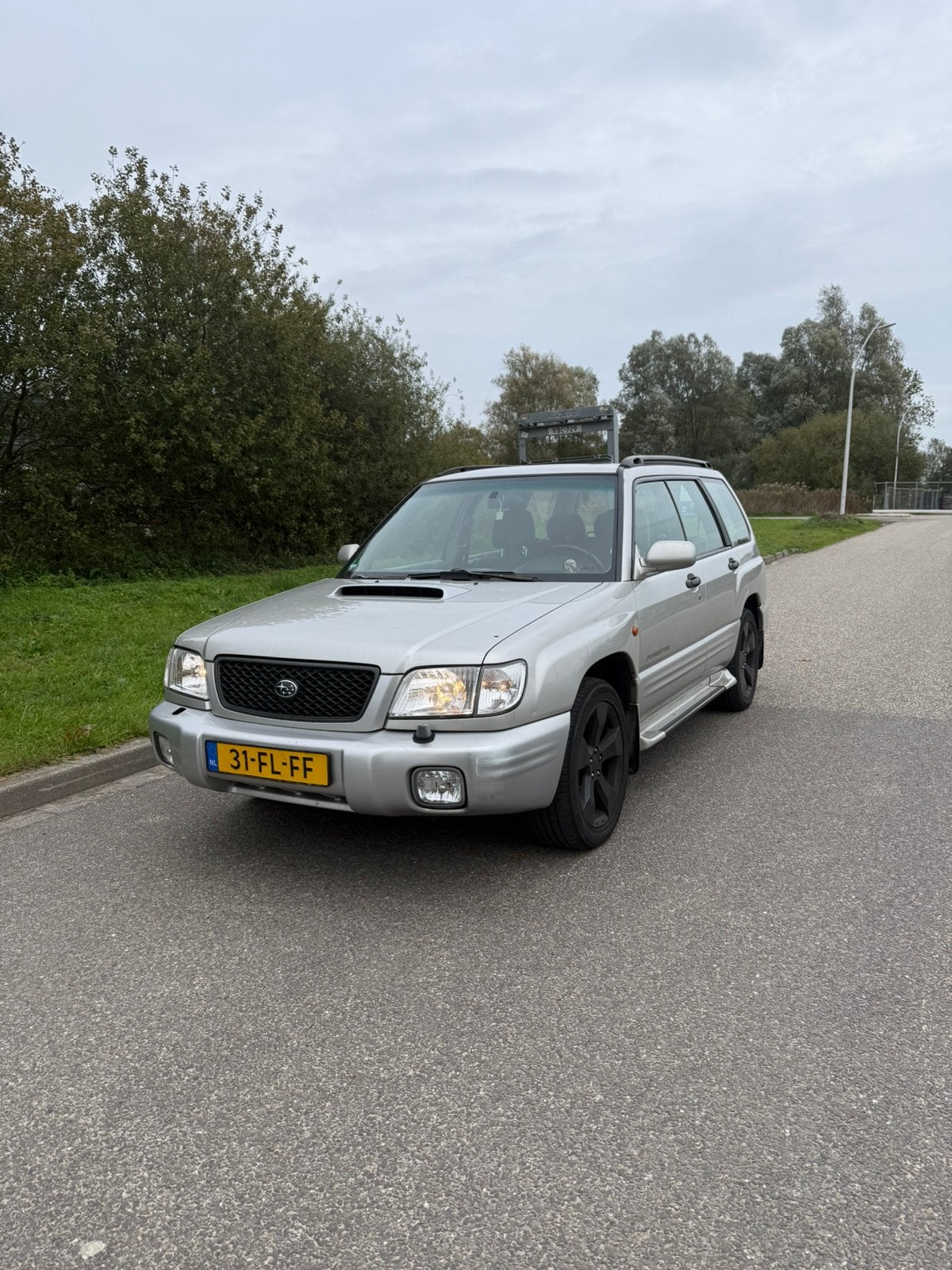 Subaru Forester 2.0 Turbo AUT 2000 Grijs, Auto's, 1800 kg, 4 cilinders, 75 €/maand, Forester