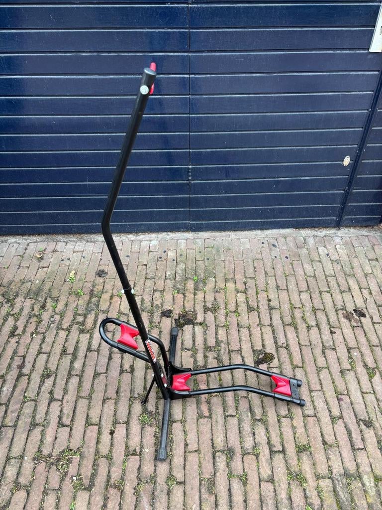 Fietsenrek voor racefiets voor ruimte besparing, Ophalen of Verzenden, Zo goed als nieuw