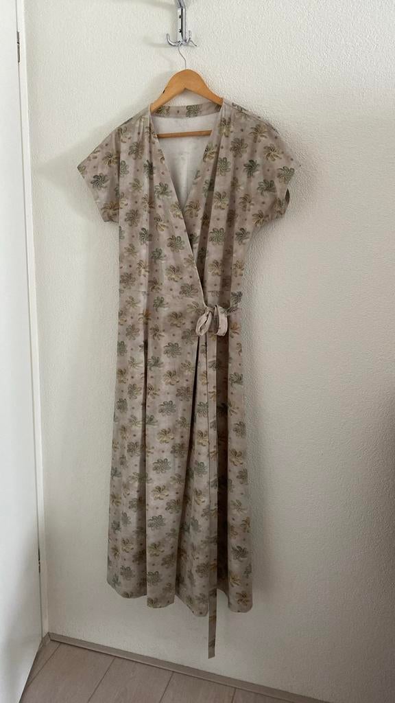 Wikkeljurk, stretch stof met leuke print, maat 40/42, Kleding | Dames, Jurken, Overige kleuren, Maat 42/44 (L), Ophalen of Verzenden