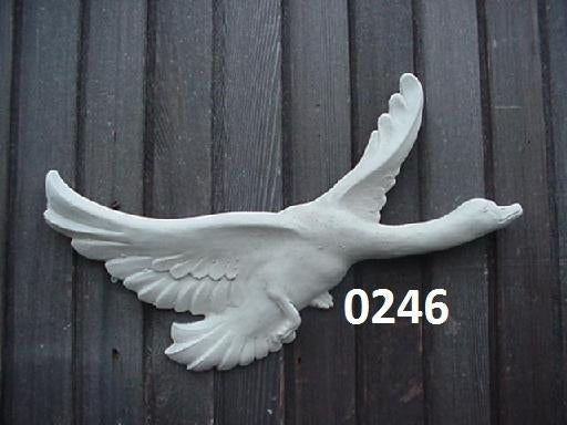 vliegende gans.  nr 0246., Tuin en Terras, Tuinbeelden, Ophalen, Nieuw, Beton, Dierenbeeld