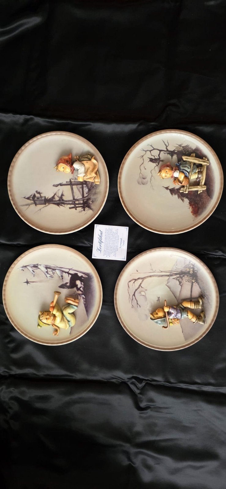 Prachtige Hummel beeldjes en borden collectie, Ophalen of Verzenden, Zo goed als nieuw, Hummel