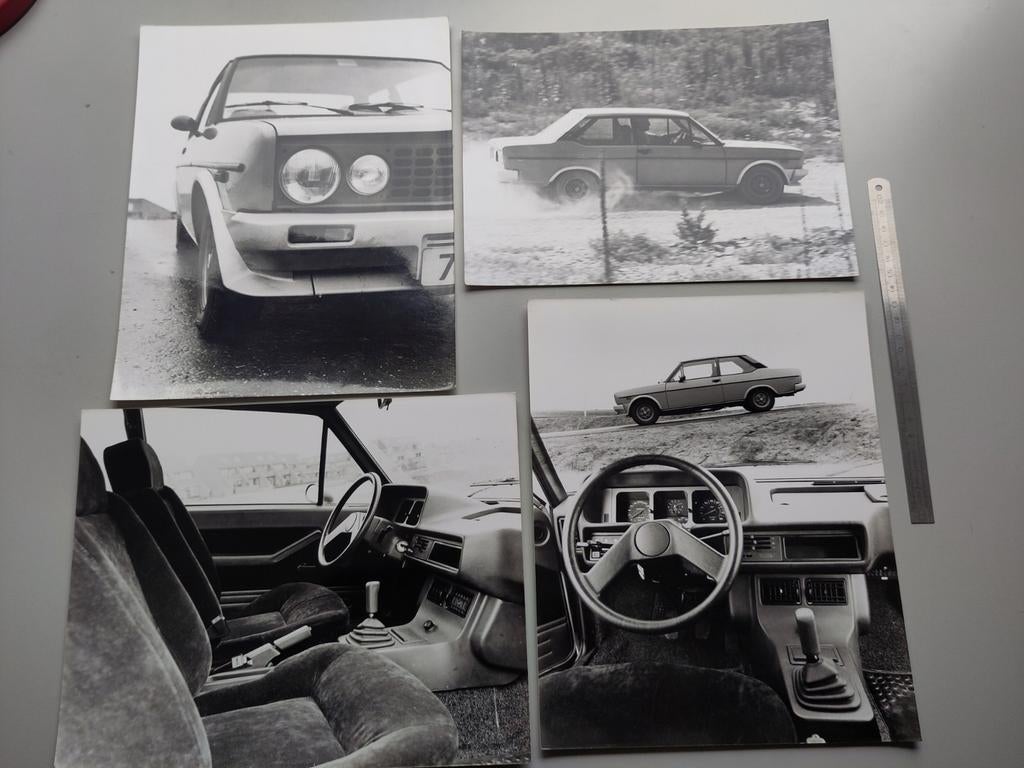 (401) Fiat 131 Mirafiori persfoto 4x, Ophalen of Verzenden, 1960 tot 1980, Overige onderwerpen
