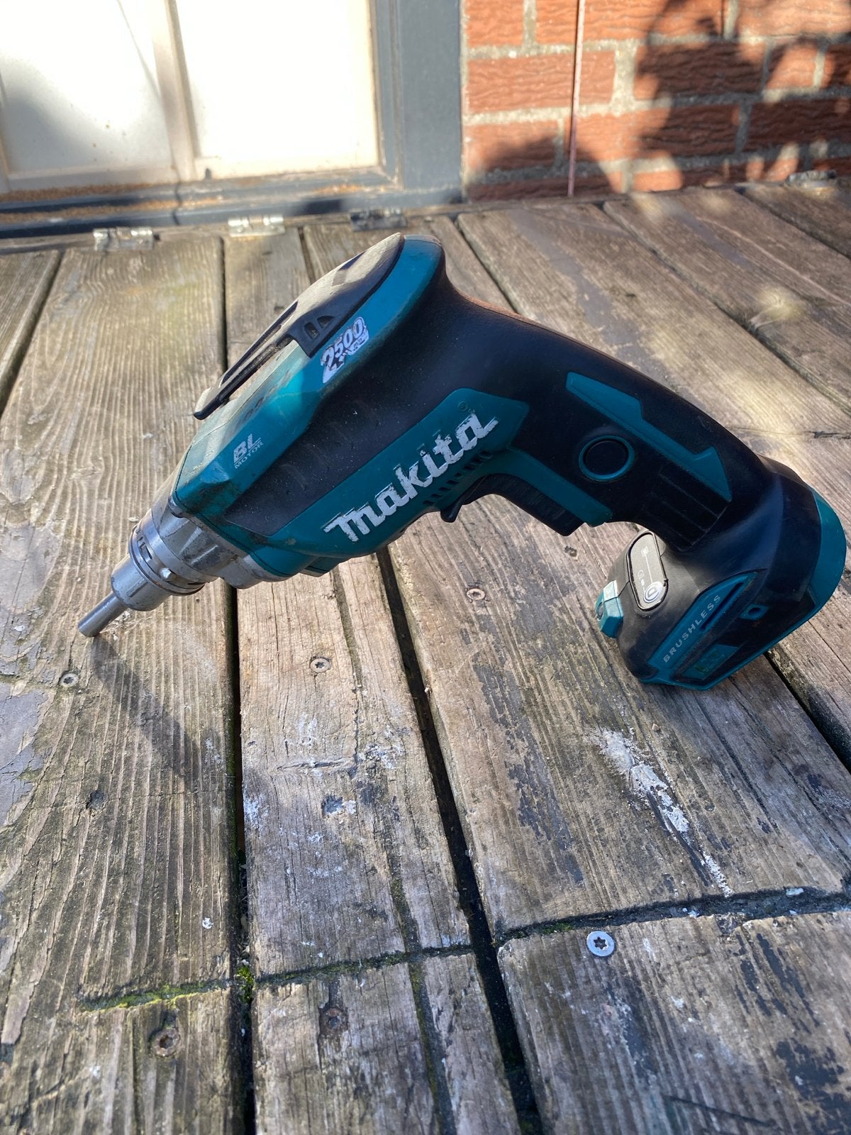 Makita DFS250 18V Schroefmachine - Gebruikt, Doe-het-zelf en Verbouw, Variabele snelheid, Ophalen of Verzenden, Boor- en Schroefmachine