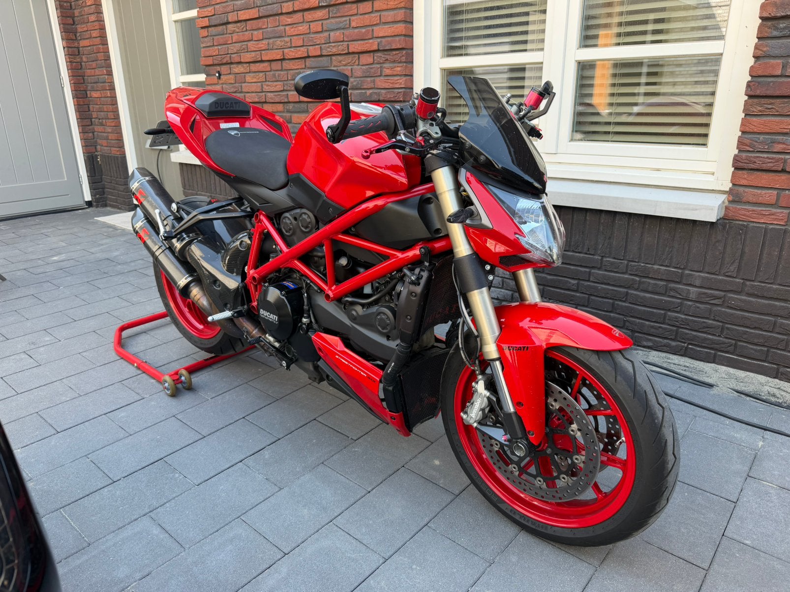 Ducati Streetfighter 848 | Grote Desmo-beurt | Akrapovič, 2 cilinders, Sportuitlaat, Motorrijbewijs A, Particulier