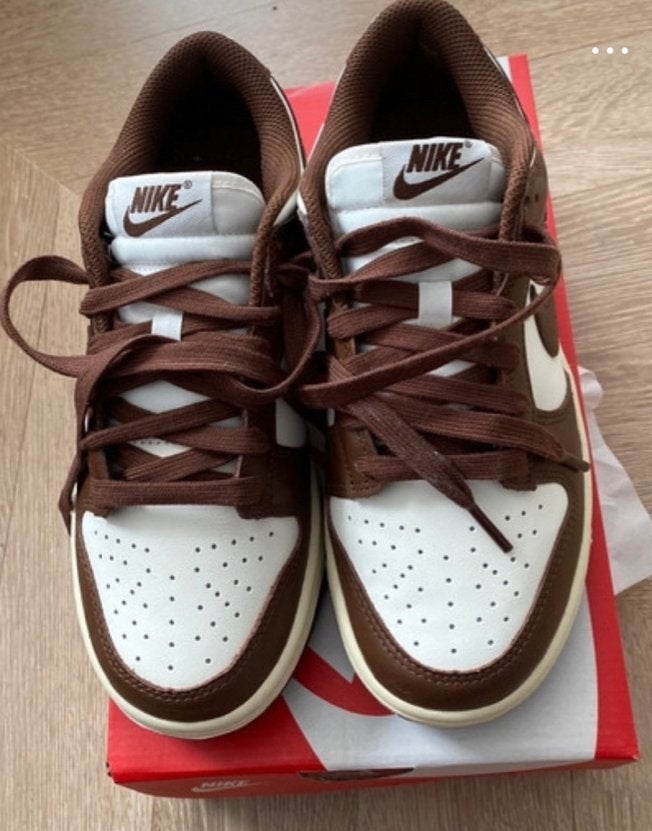 Nike Dunk Low - Maat 37,5, Verzenden, Nieuw, Bruin, Sneakers of Gympen