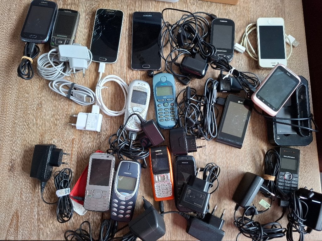 Verzameling oude mobiele telefoons 15 stuks, Ophalen of Verzenden, Gebruikt, Overige modellen, Zonder abonnement