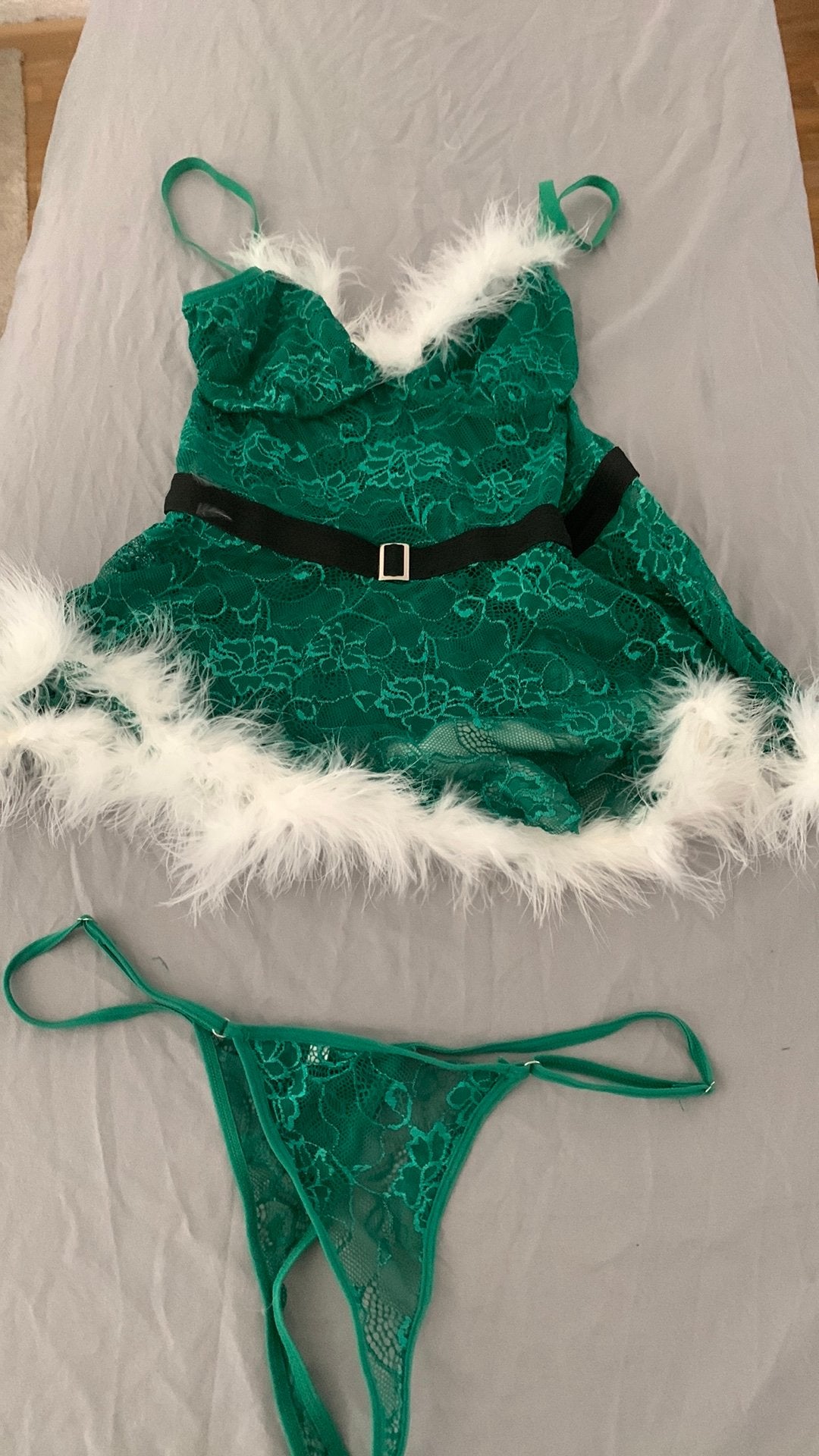 Kerstlingerie, Verzenden, Zwart