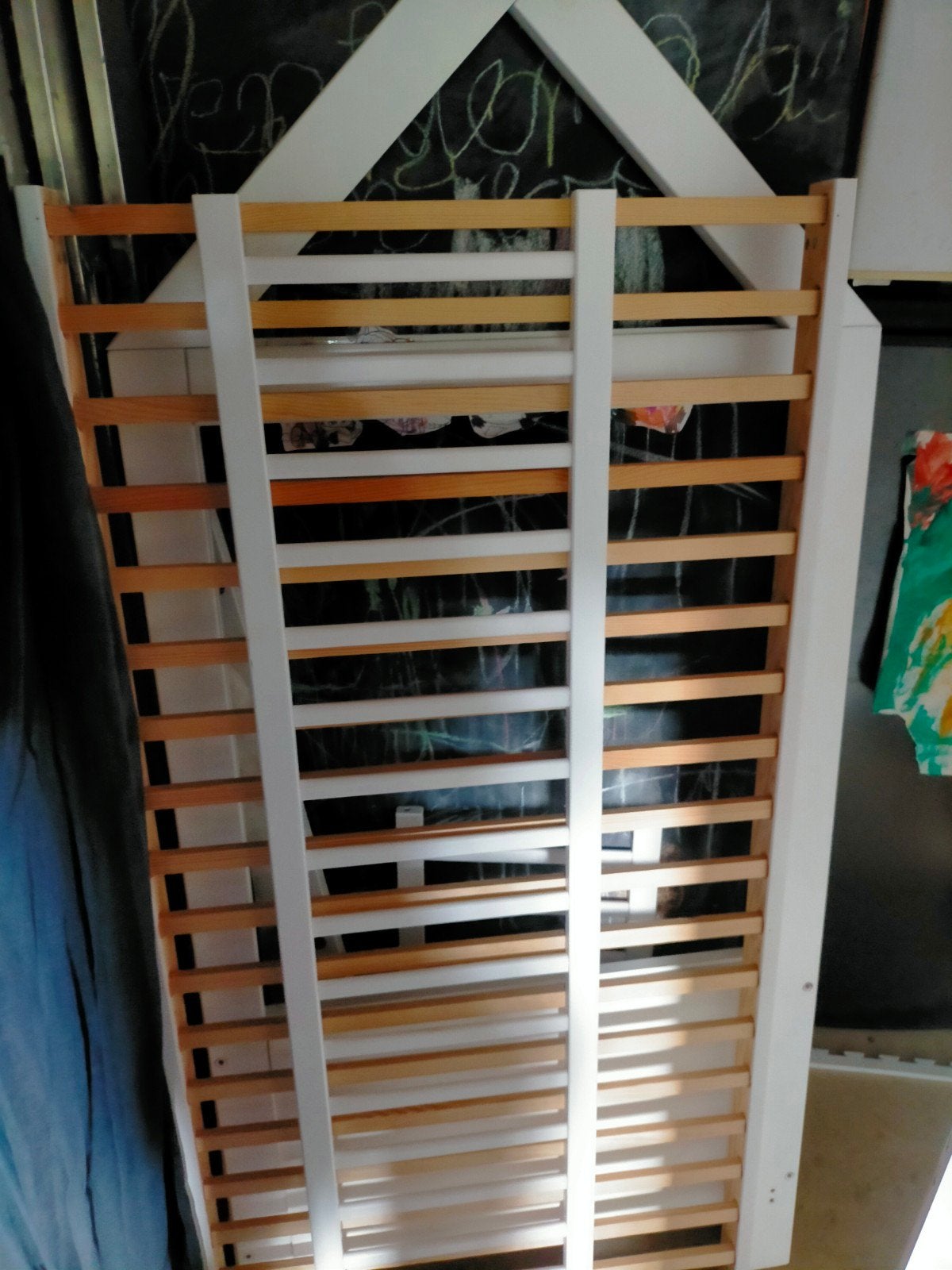 Huisjesbed / Kinderbed (gedemonteerd, Ophalen, 85 tot 100 cm, Gebruikt, Lattenbodem