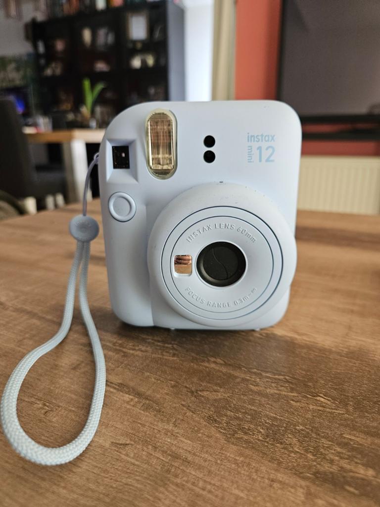 Instax Mini 12 Instant Camera - Zo goed als nieuw, Compact, Ophalen of Verzenden, Zo goed als nieuw, Fuji