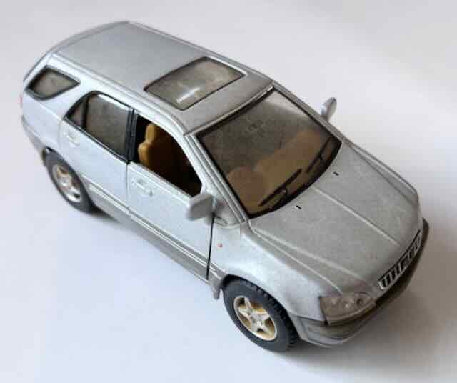 LEXUS RX300 1-36 Kinsmart, Ophalen of Verzenden, Zo goed als nieuw, Auto, Overige merken