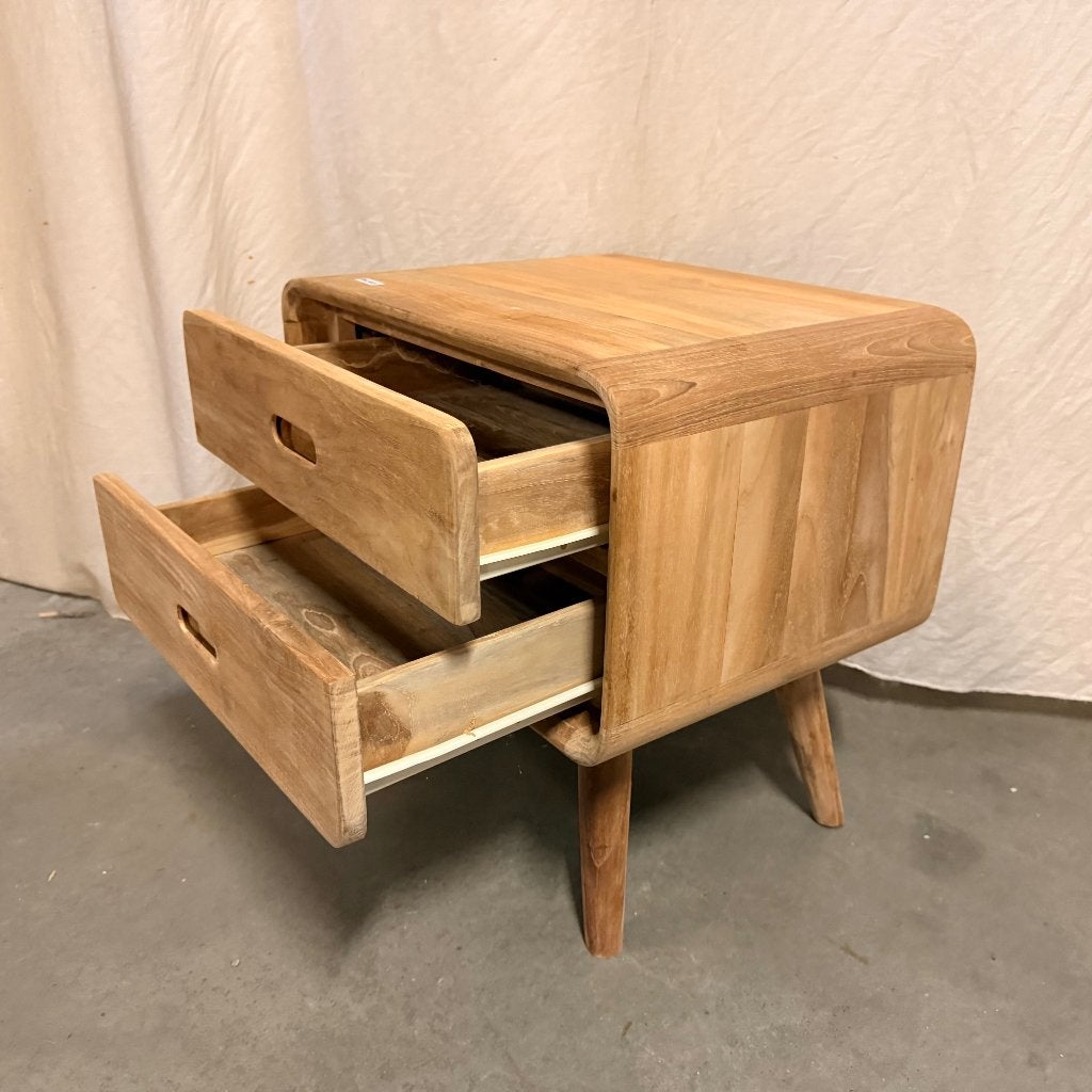 Nachtkastje - massief teak - 50 cm hoog - TTM Wonen, TTM Wonen, Meubels – (Perzische) Tapijten en Woonaccessoires, Taag 63, 2491 CS, Den Haag (Forepark)