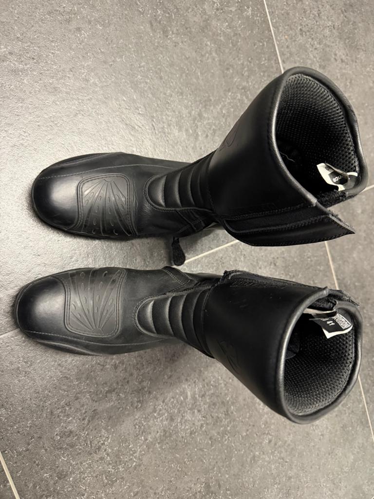 Splinternieuwe Evolution motorlaarzen maat 41, Motoren, Kleding | Motorkleding, Ophalen of Verzenden, Nieuw zonder kaartje, Heren
