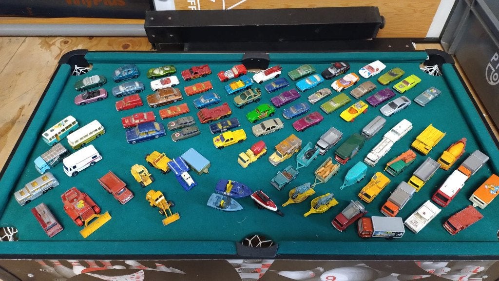 Modelauto's  auto's - trucks - bussen - zeer veel modellen, Ophalen, Gebruikt, Auto
