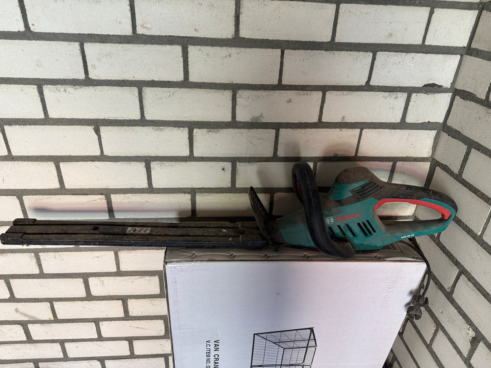 Bosch AHS 45-26 Heggenschaar  werkt perfect, Tuin en Terras, Heggenscharen, Ophalen of Verzenden, Gebruikt, Elektrisch