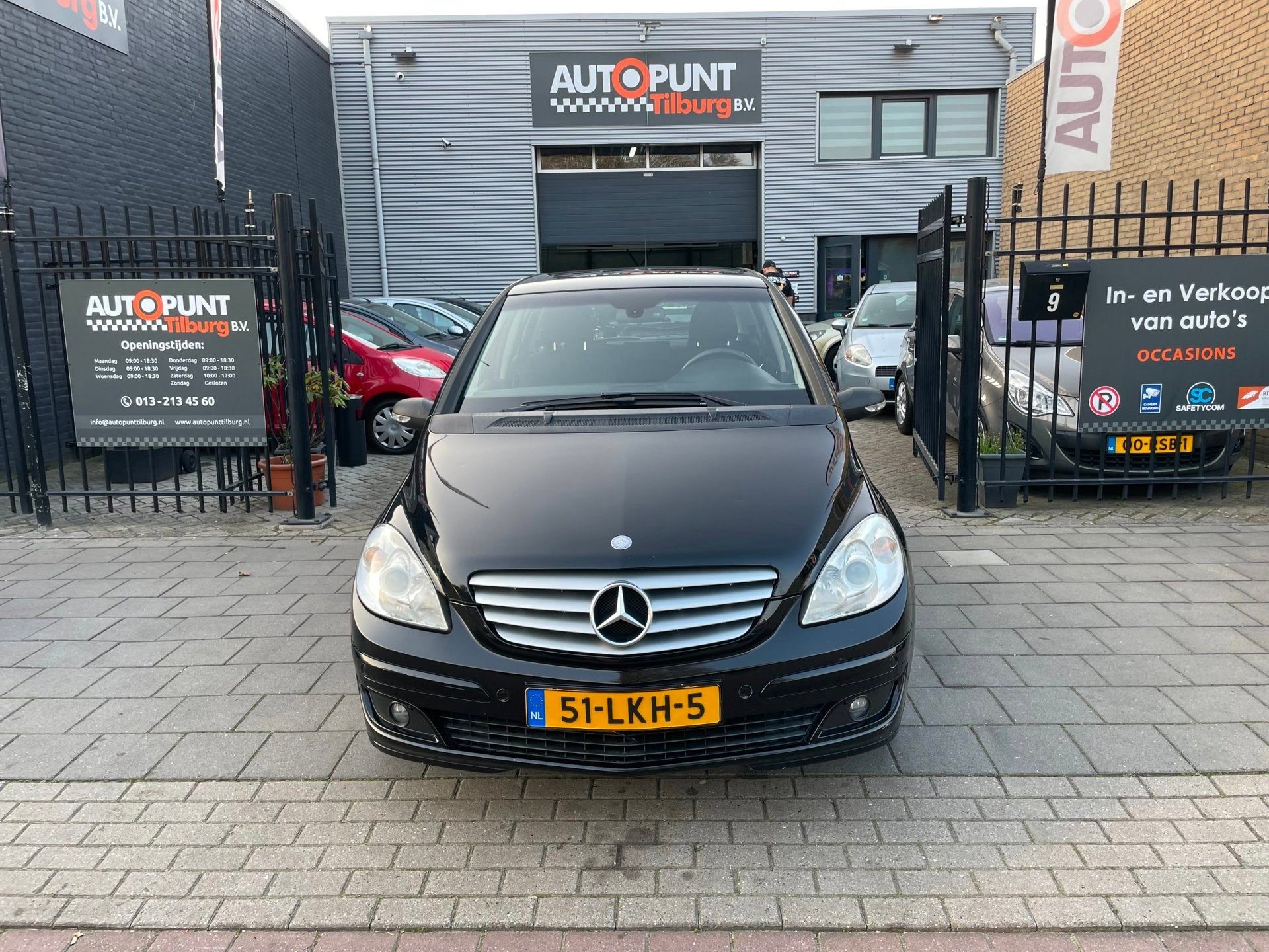 Mercedes-Benz B-klasse 150 Trekhaak Airco PDC NAP APK 1 jaar, Auto's, Voorwielaandrijving, 15 km/l, 400 kg, Zwart