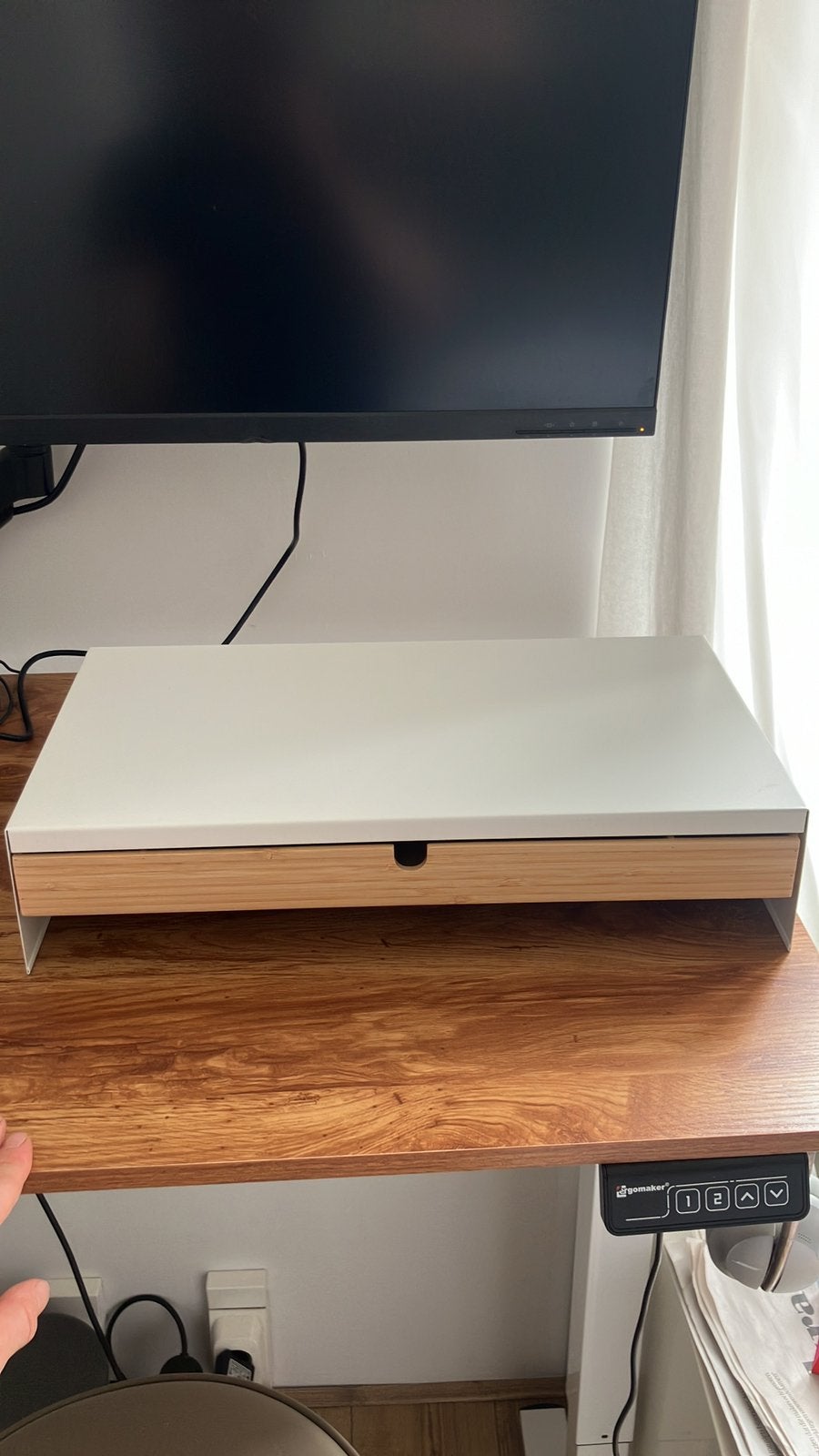 IKEA monitorstandaard ELLOVEN, Minder dan 50 cm, Ophalen of Verzenden, Minder dan 100 cm, Metaal