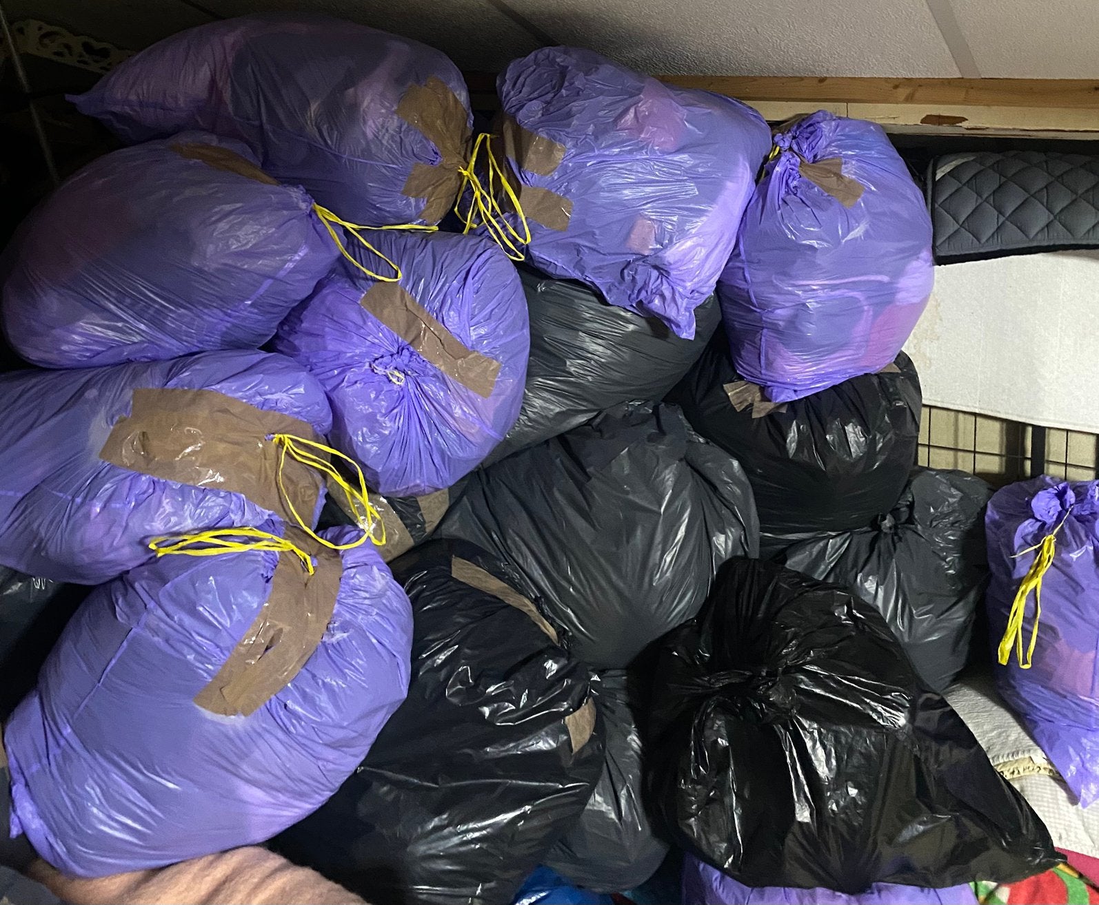 Mega partij 630+ st gesorteerde kleding | Dames/heren/kids, Kleding | Dames, Dames-kledingpakketten, Ophalen, Gedragen, Maat 38/40 (M)