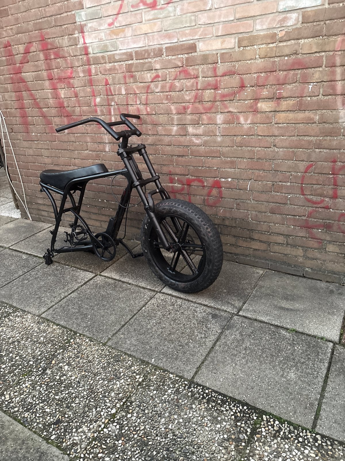 Elektrische fiets frame met motor en zadel, Minder dan 30 km per accu, Gebruikt, Minder dan 47 cm, Ophalen
