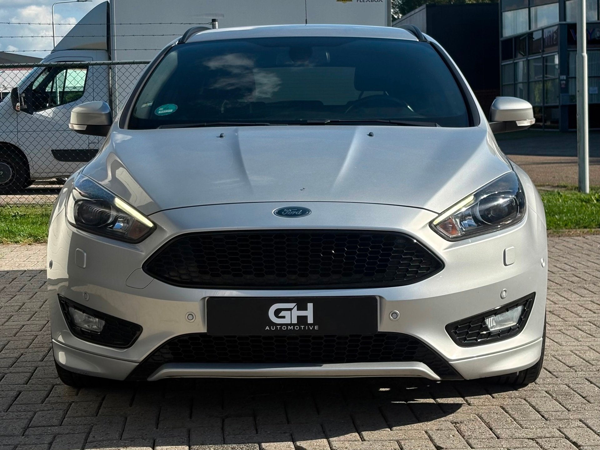 Ford Focus Wagon 1.0 ST-Line, Auto's, Dealer onderhouden, Gebruikt, Zwart, Bluetooth