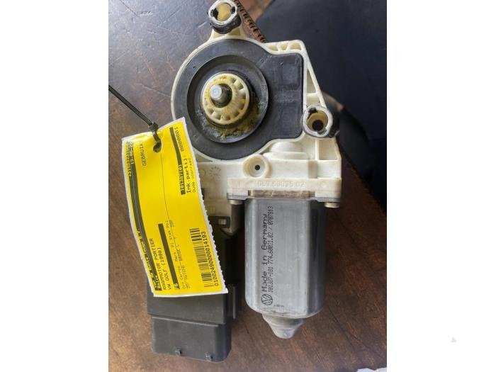 Raammotor Portier van een Volkswagen Golf, Gebruikt, -, Volkswagen, -