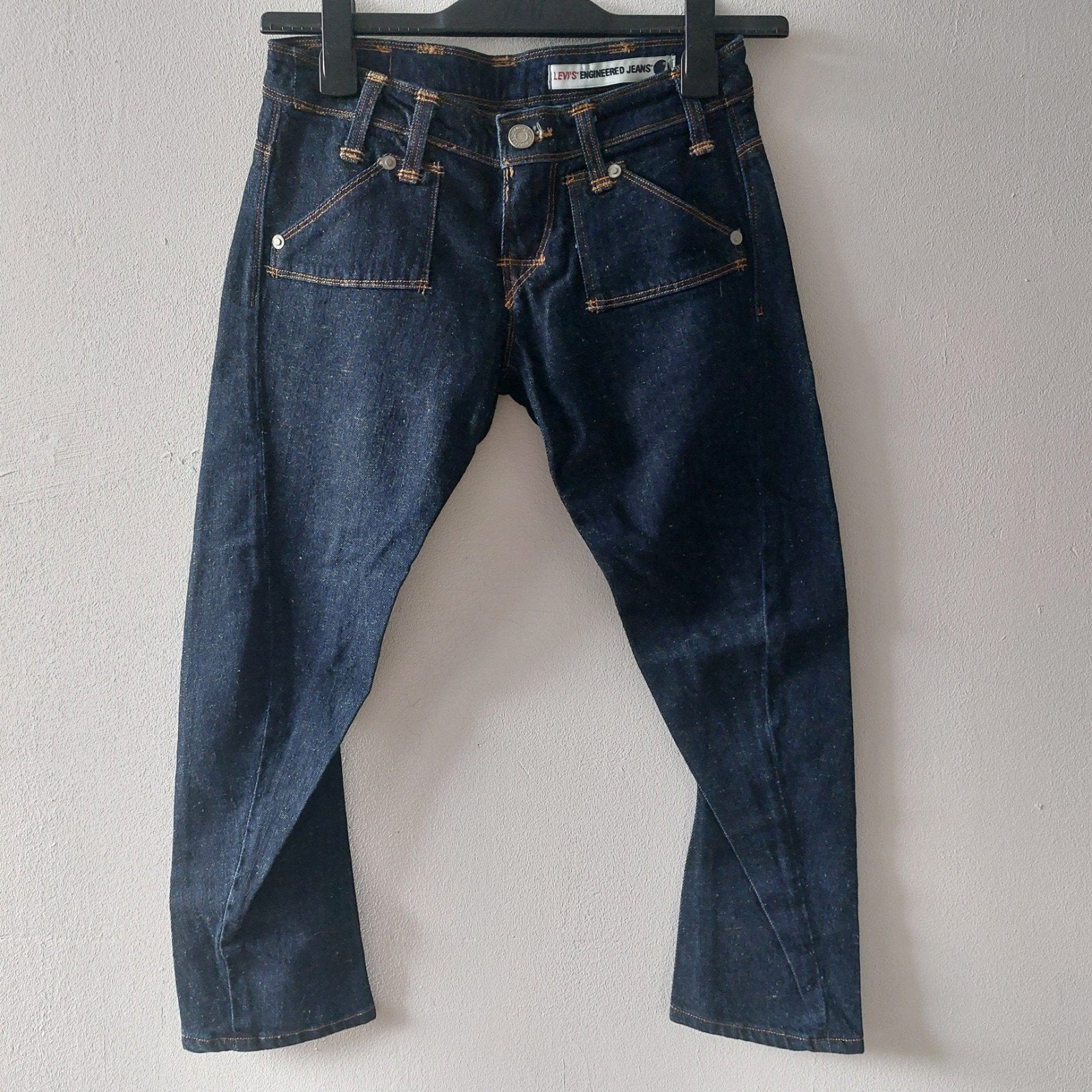 Vintage Levis Engineered twisted low waist capri cropped, Blauw, Ophalen of Verzenden, Zo goed als nieuw, W27 (confectie 34) of kleiner