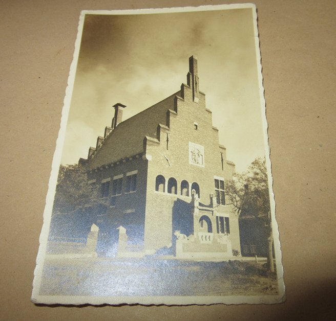 Waalwijk - Raadhuisplein met stadhuis, Verzamelen, Verzenden, 1940 tot 1960, Ongelopen, Noord-Brabant