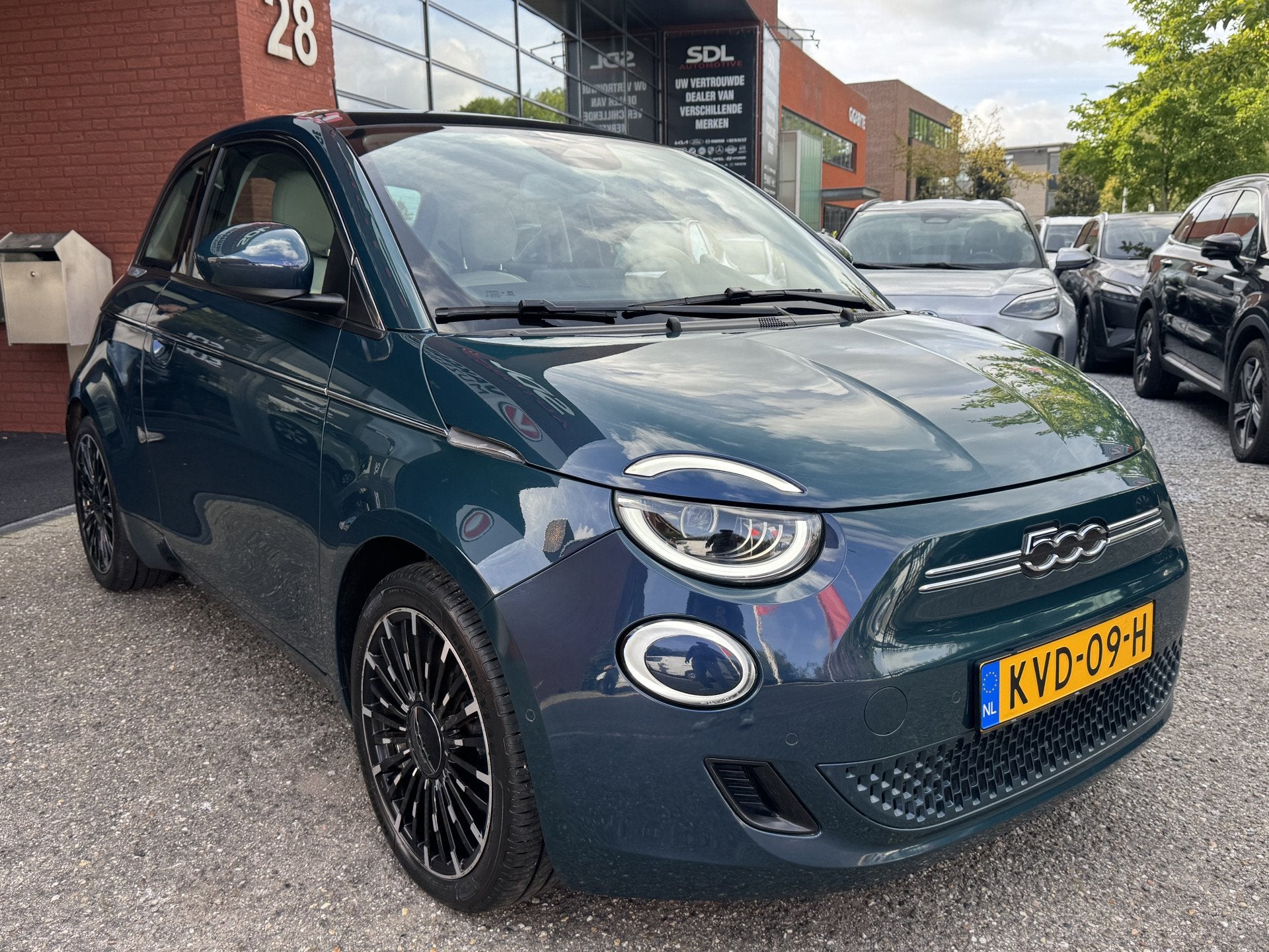 Fiat 500e La Prima 42 kWh // SOH 90% // FULL LED // NAVI + C, Gebruikt, 1265 kg, Onderhoudsboekje, Financial lease