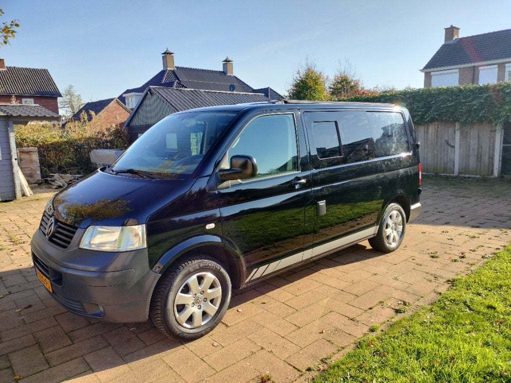 Volkswagen 2009 Zwart, Auto's, 13 km/l, 4 stoelen, Zwart, Origineel Nederlands
