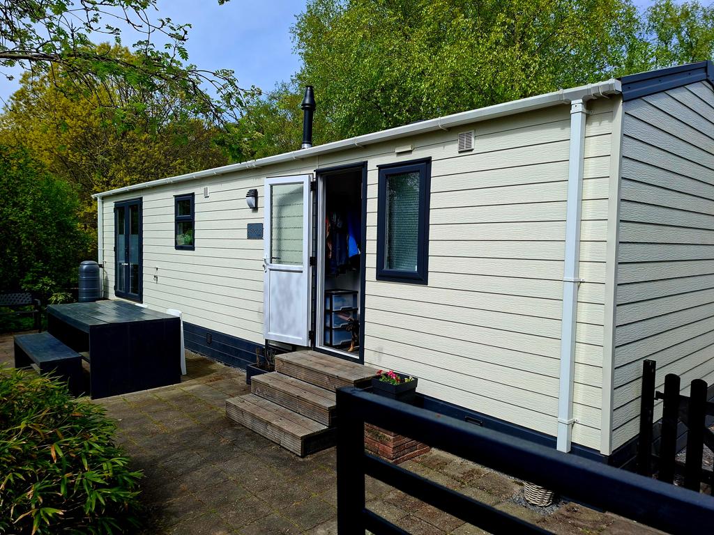 Te koop luxe chalet, Tot en met 4
