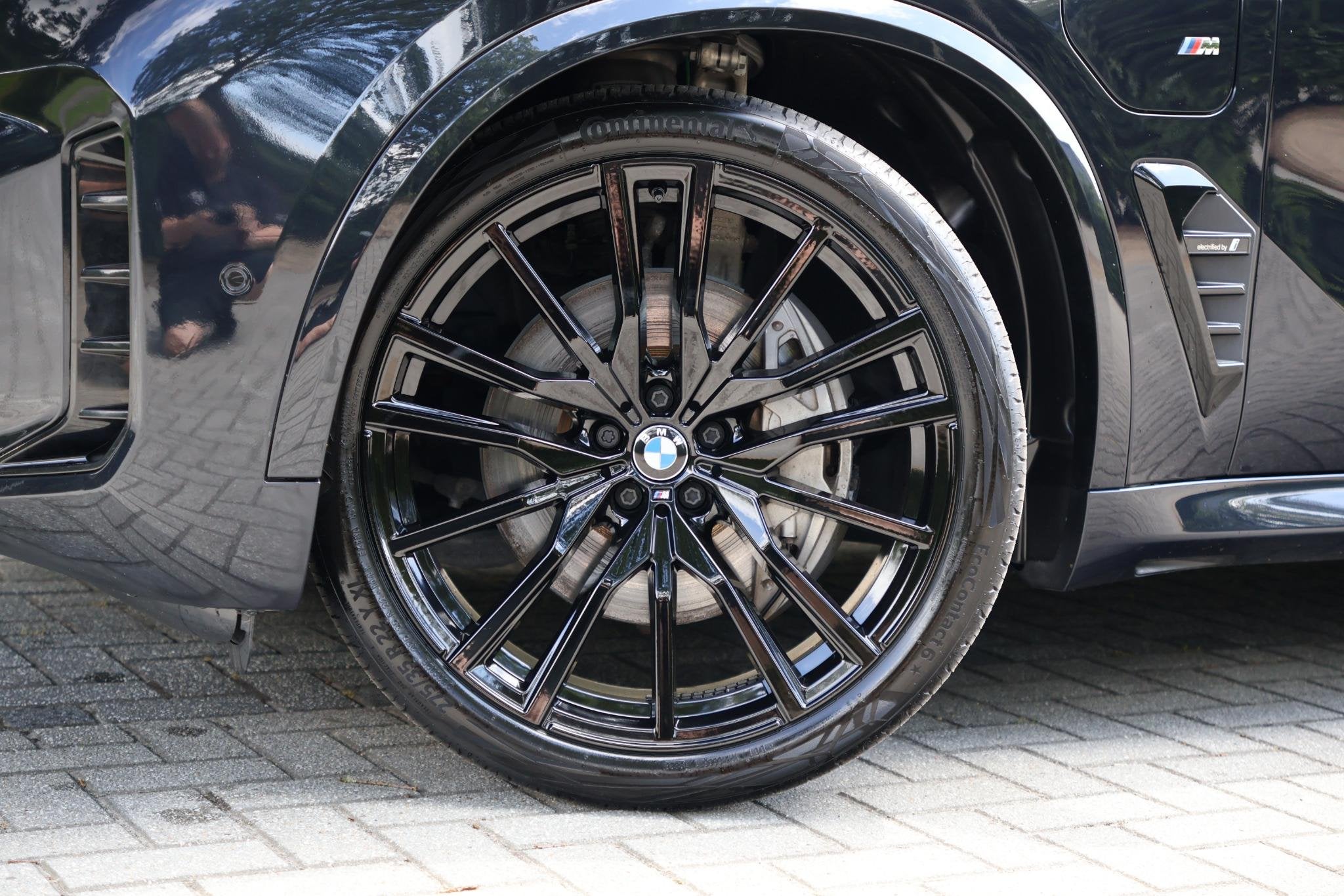 BMW X5 xDrive50e M-Sport | 22"| Pano Sky Lounge | Harman Kar, Gebruikt, 2395 kg, Zwart, 489 pk