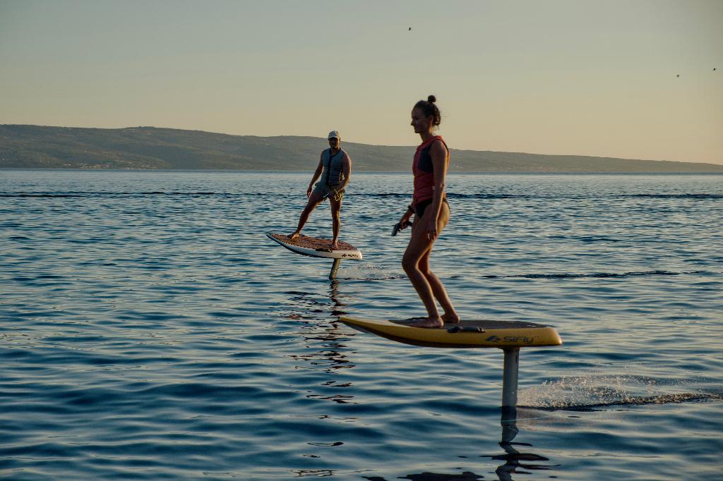 Ontdek de eFoils van SiFly & JetWave bij FuturWave, Watersport en Boten, Wingsurfen, Ophalen, Nieuw, Wingsurfset