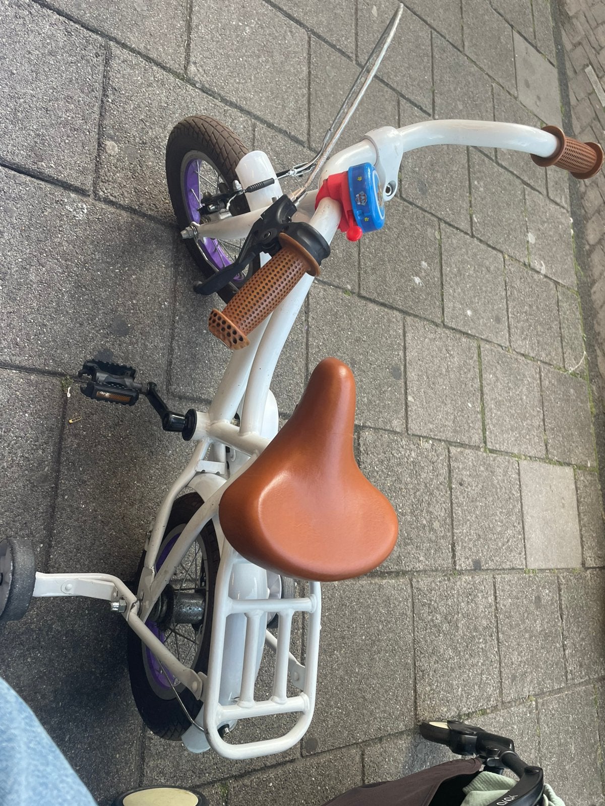 Kinderfiets 12 inch met zijwieltjes, Fietsen en Brommers, Ophalen, Terugtraprem, Zijwieltjes, Minder dan 16 inch