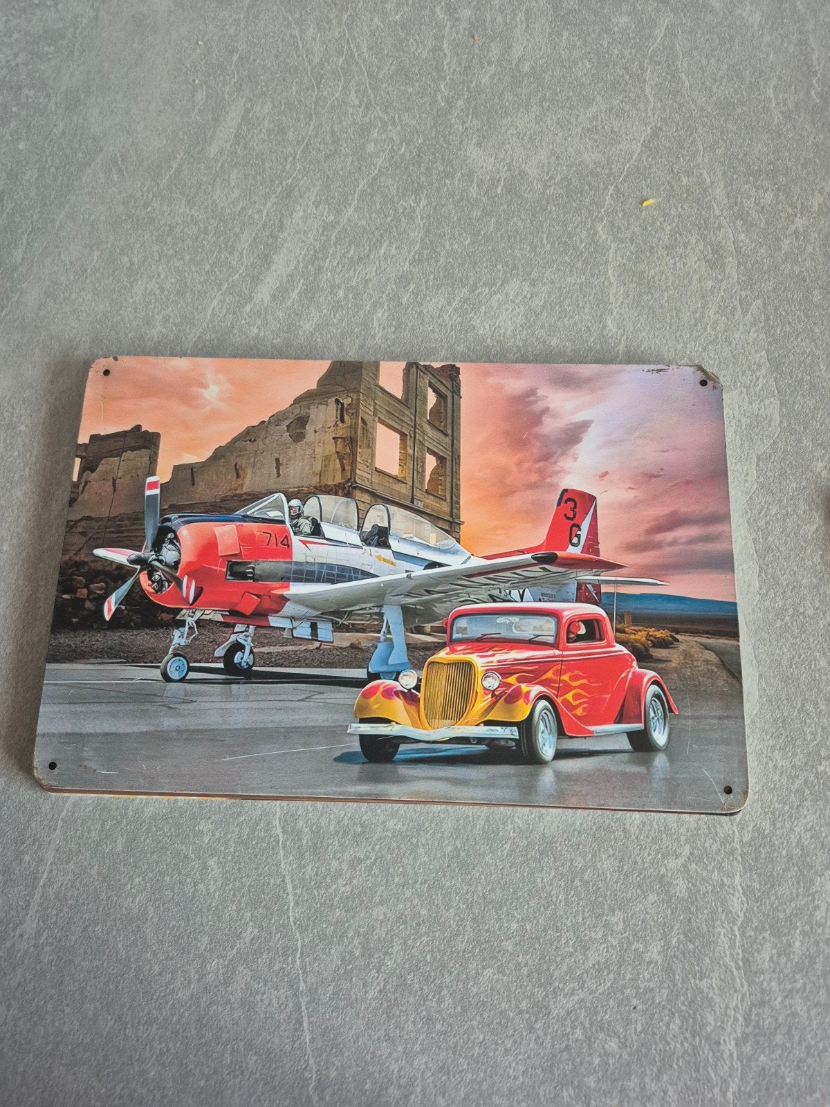 Metalen bord met vliegtuig en hot rod auto, Ophalen of Verzenden, Nieuw