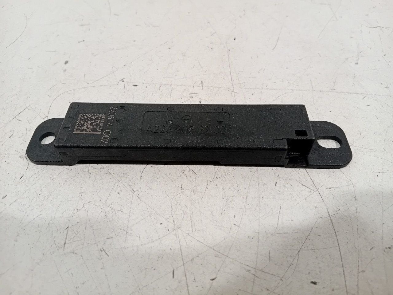 Antenne Mercedes-Benz EQ-Klasse, Ophalen of Verzenden, Van der Ven Autorecycling B.V., Onderdelen@venauto.nl, Ettenseweg 76, 4706 PB Roosendaal, The Netherlands