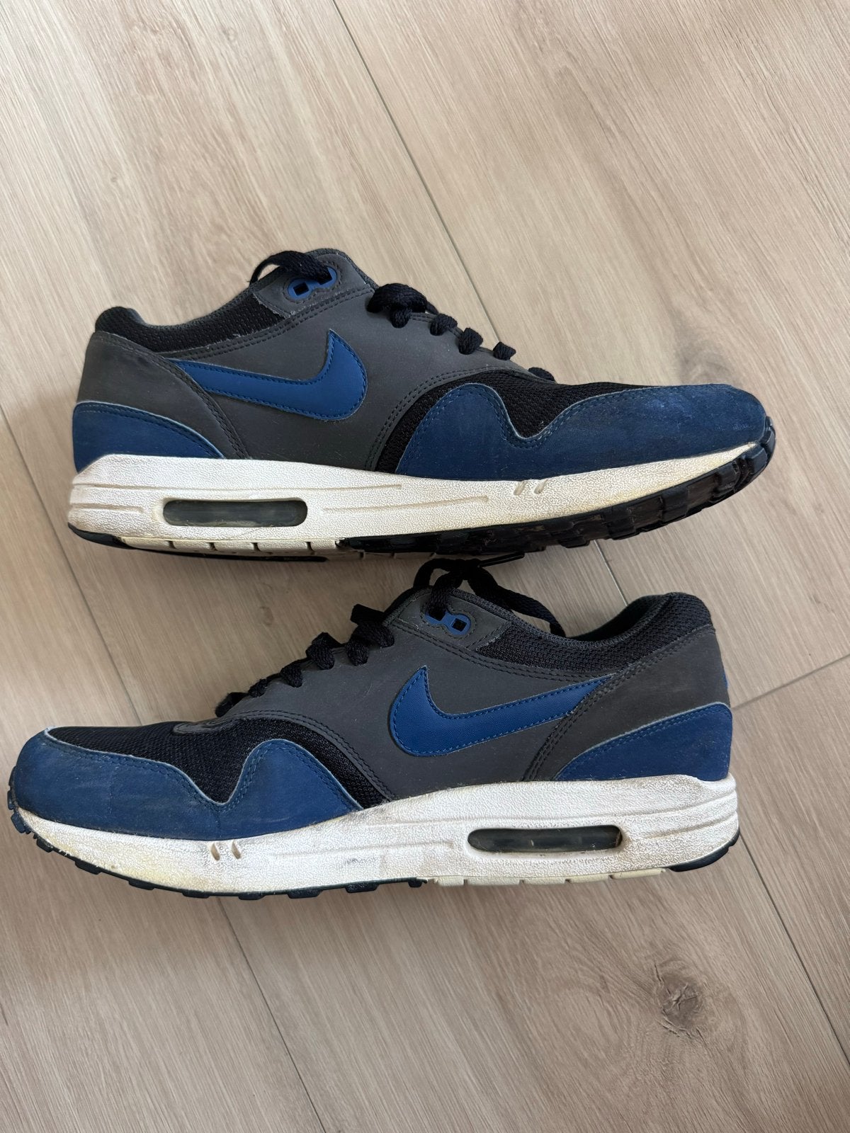 Nike Air Max 1 - Gedragen, Kleding | Heren, Schoenen, Ophalen of Verzenden, Gedragen, Blauw, Sneakers of Gympen