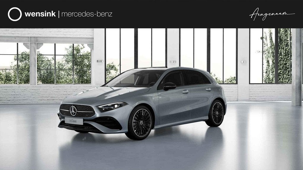 Mercedes-Benz A-Klasse 180 Business Solution AMG | Panoramas, Auto's, Mercedes-Benz, 136 pk, 4 cilinders, Bedrijf, Nieuw