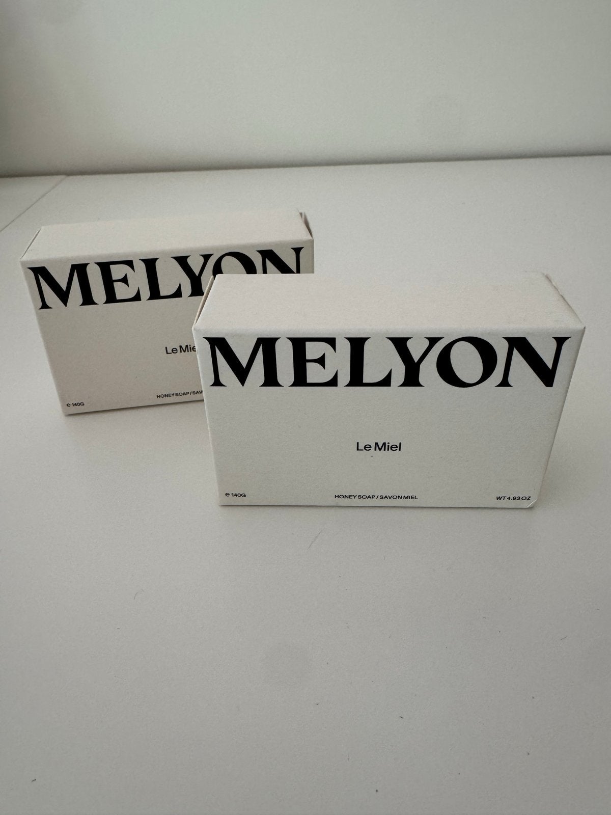 Melyon Le Miel Honingzeep - Nieuw in doos (2 stuks), Ophalen of Verzenden, Nieuw, Bad & Douche