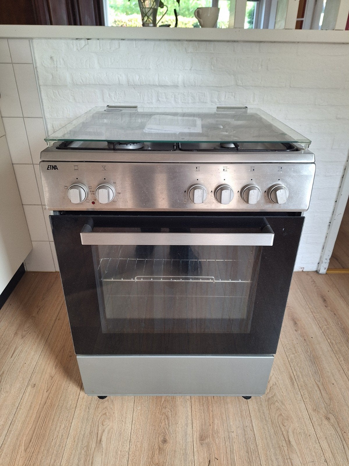 Keurig Fornuis RVS gas Etna oven, Ophalen, 4 kookzones, Zo goed als nieuw, Energieklasse A of zuiniger