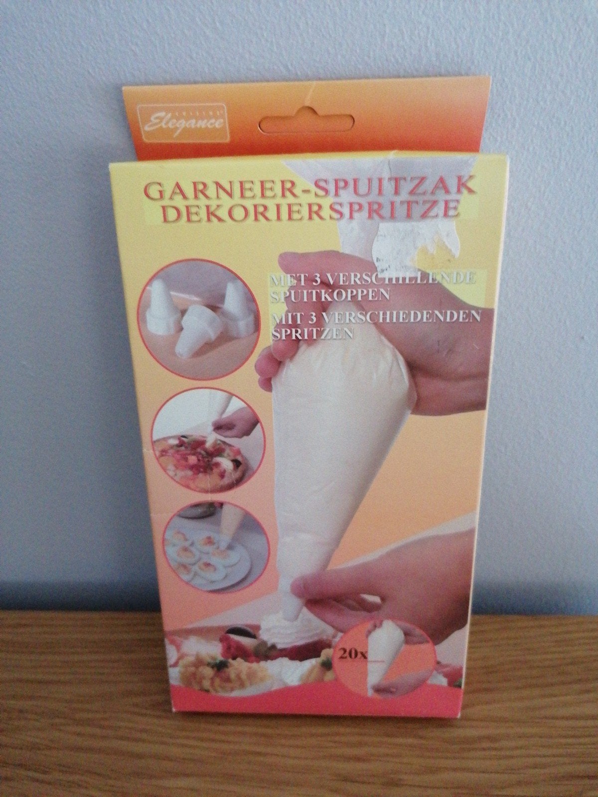 Garneer spuitzak met 3 verschillende spuitkoppen, Ophalen of Verzenden, Nieuw, Taarten of Cupcakes, Versiering