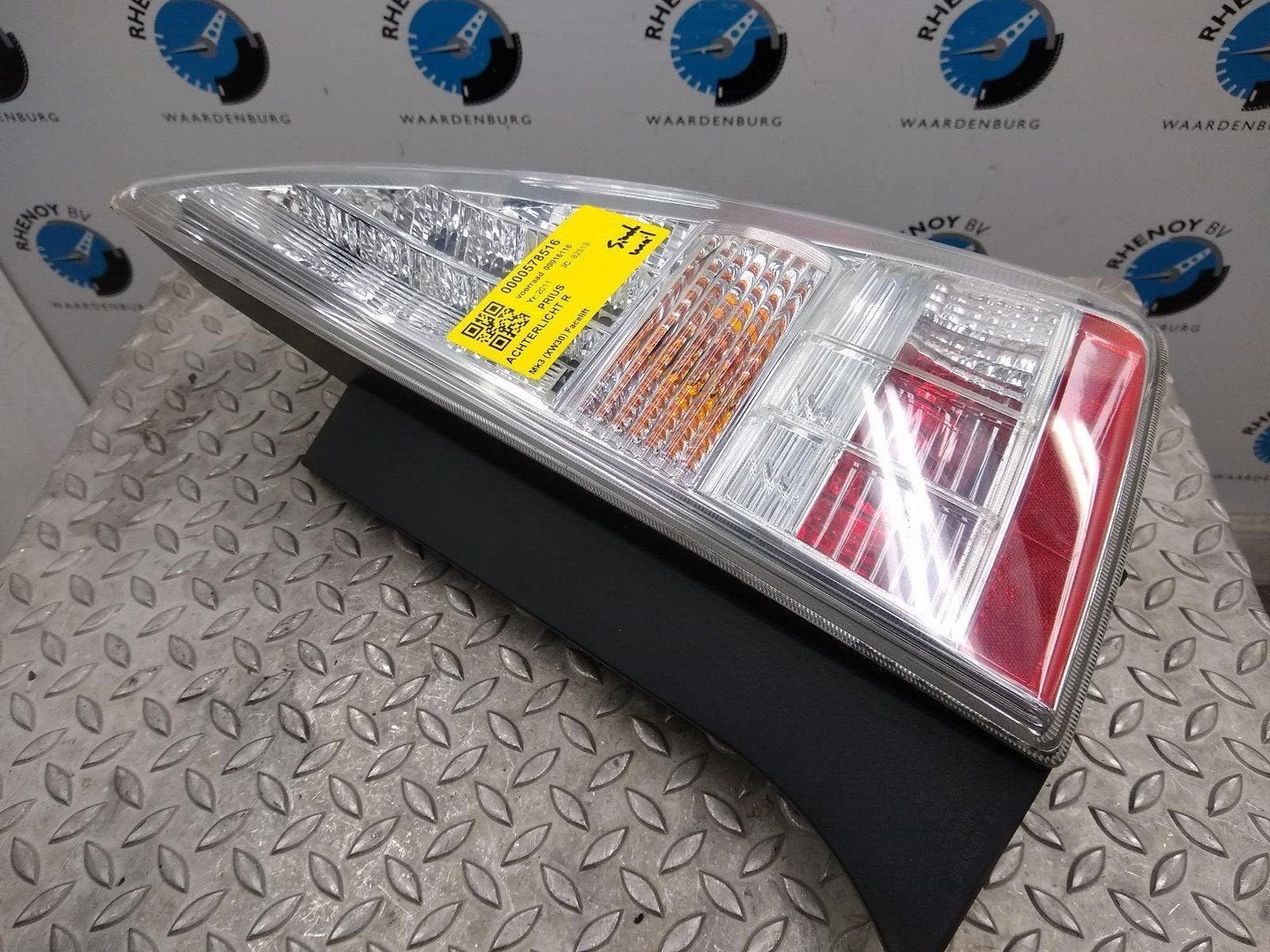 TOYOTA PRIUS ACHTERLICHT R 2011, Auto-onderdelen, Ophalen of Verzenden, Gebruikt, Stiba lid