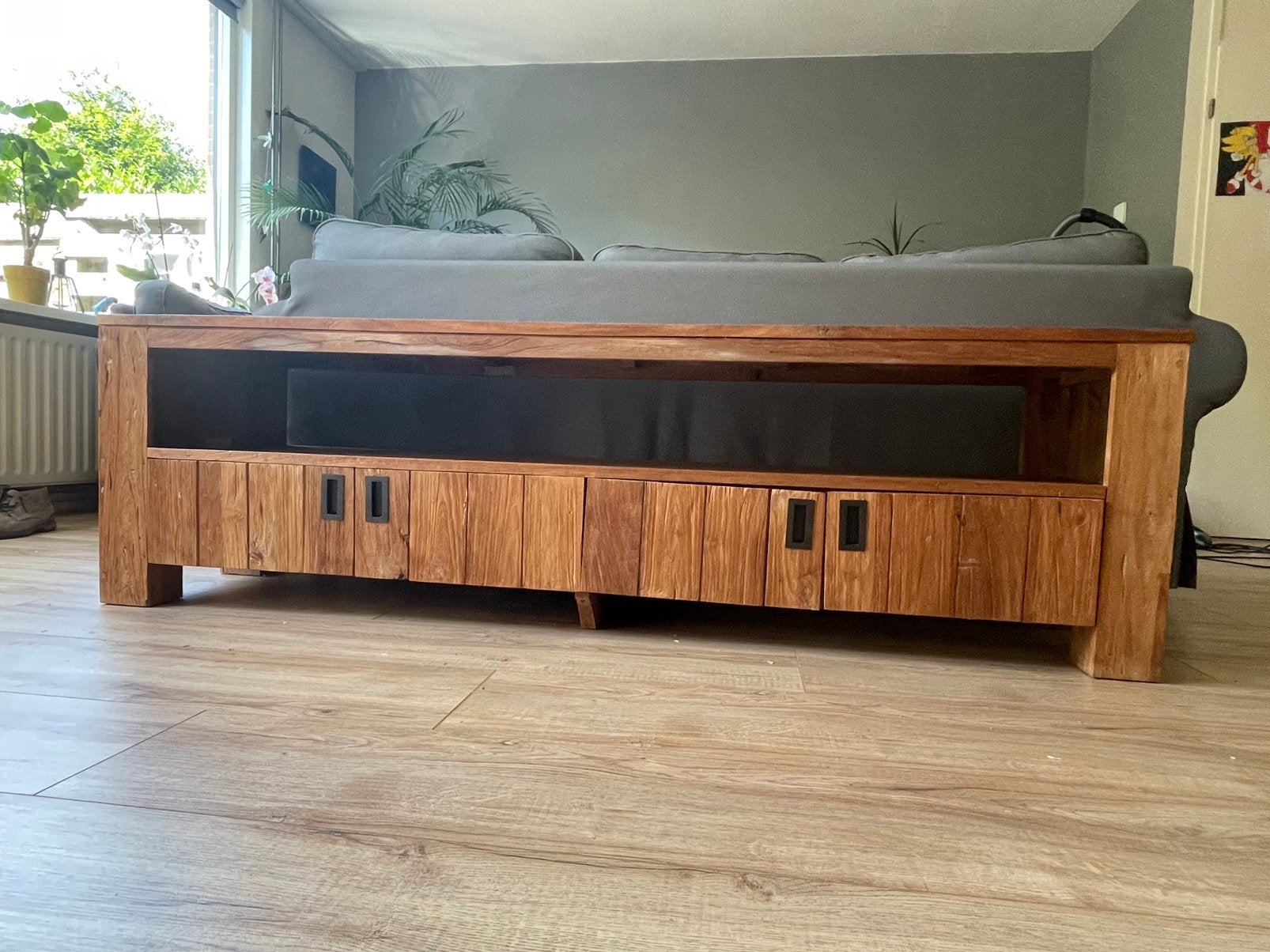 Massief teakhouten tv-meubel / dressoir 180 cm, Huis en Inrichting, Ophalen, 150 tot 200 cm, Teakhout, Zo goed als nieuw