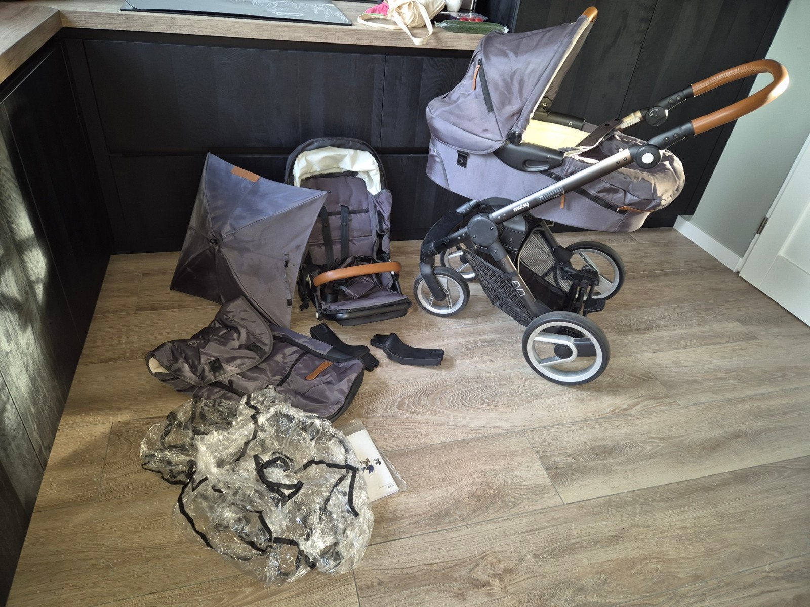 Mutsy Evo kinderwagen met reiswieg en zitje, Ophalen, Gebruikt, Combiwagen, Mutsy