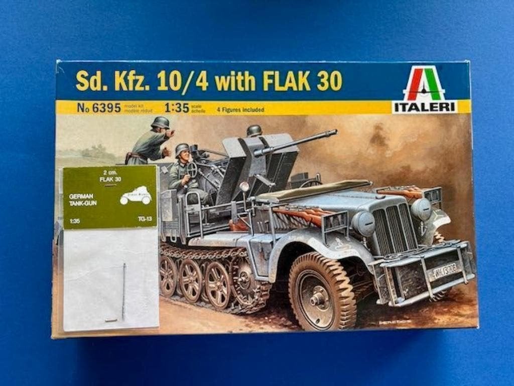 Italeri	6395	Sd.Kfz. 10/4 with FlaK 30	1/35 inc alu loop, Verzenden, 1:32 tot 1:50, Nieuw, Italeri