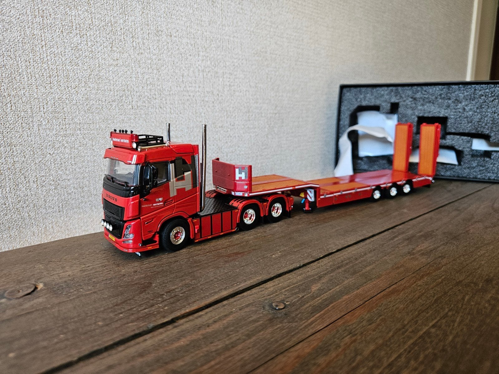 WSI Models volvo Hardeman van Harten, 1:32 tot 1:50, Nieuw, Truck, Ophalen