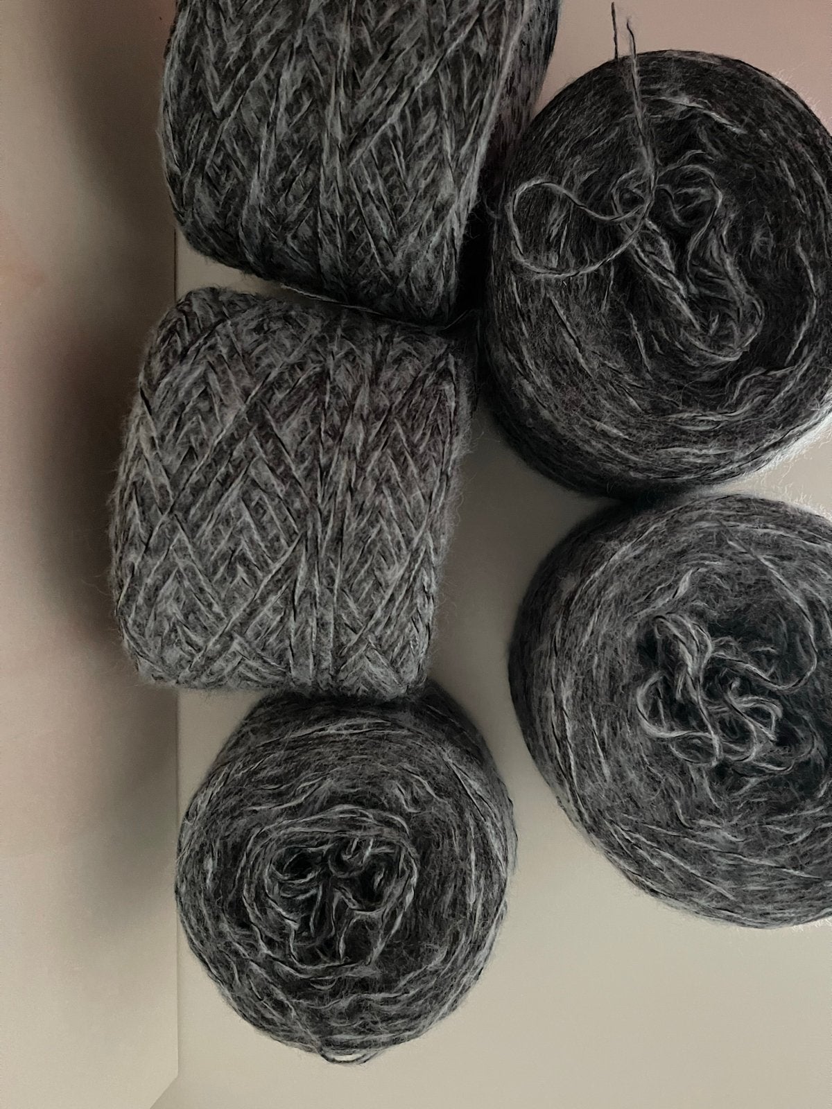 Zachte bollen met mohair - 560 gram, Hobby en Vrije tijd, Breien en Haken, Ophalen of Verzenden, Nieuw, Breien of Haken, Wol of Garen