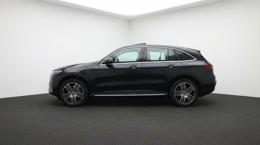Mercedes-Benz EQC EQC 400 4Matic Schuifdak/Kanteldak l Camer, Auto's, Automaat, 0 cilinders, 80 kWh, Leder en Stof