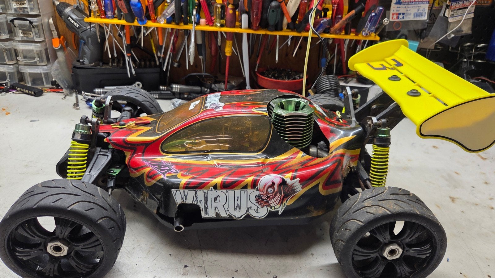 Te koop mooie ansman virus, Hobby en Vrije tijd, Gebruikt, Auto offroad, Ophalen of Verzenden, Schaal 1:8