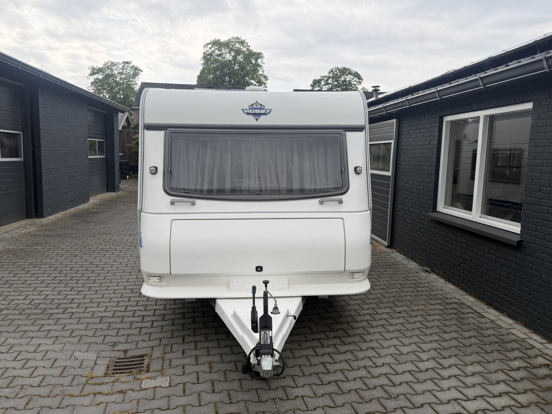 Hobby 400 De Luxe Vakantie klaar Voortent-luifel Nu 4750, Vast bed, Luifel, Hobby, Bedrijf